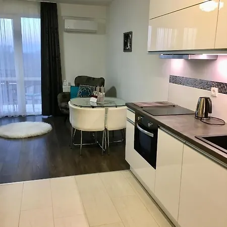 Krisztina Apartman Duna Garden Dunakeszi Exterior photo